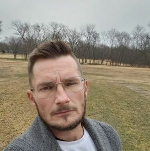 Meet your Posher, Clintro